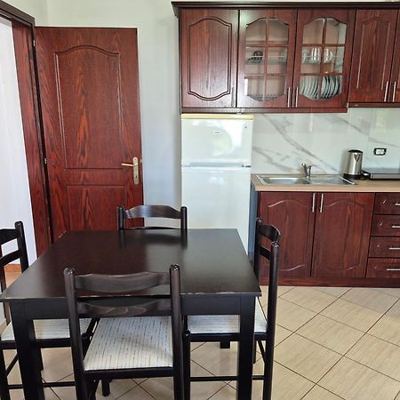 Vita Apartment - Spacious Garden And Balcony 5 Min To Beach & Center Ksamil Exterior foto