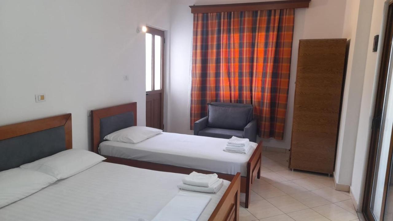 Vita Apartment - Spacious Garden And Balcony 5 Min To Beach & Center Ksamil Exterior foto