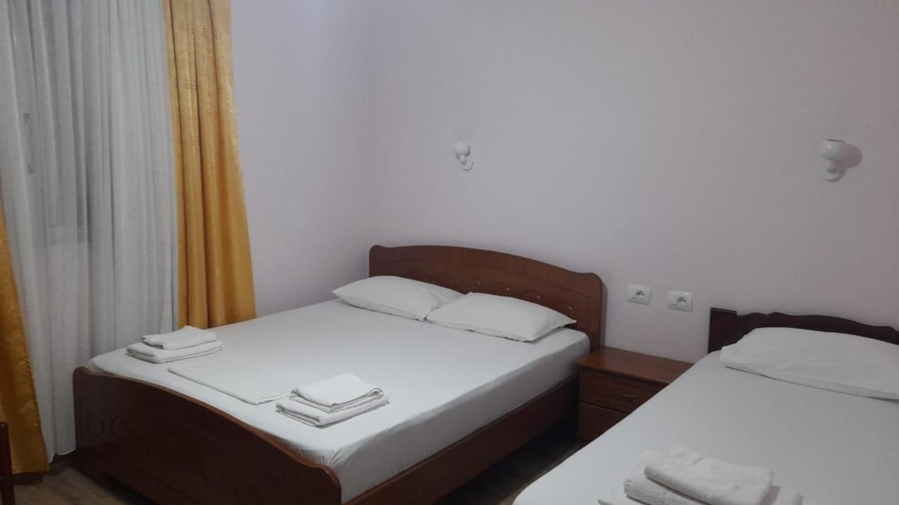 Vita Apartment - Spacious Garden And Balcony 5 Min To Beach & Center Ksamil Exterior foto
